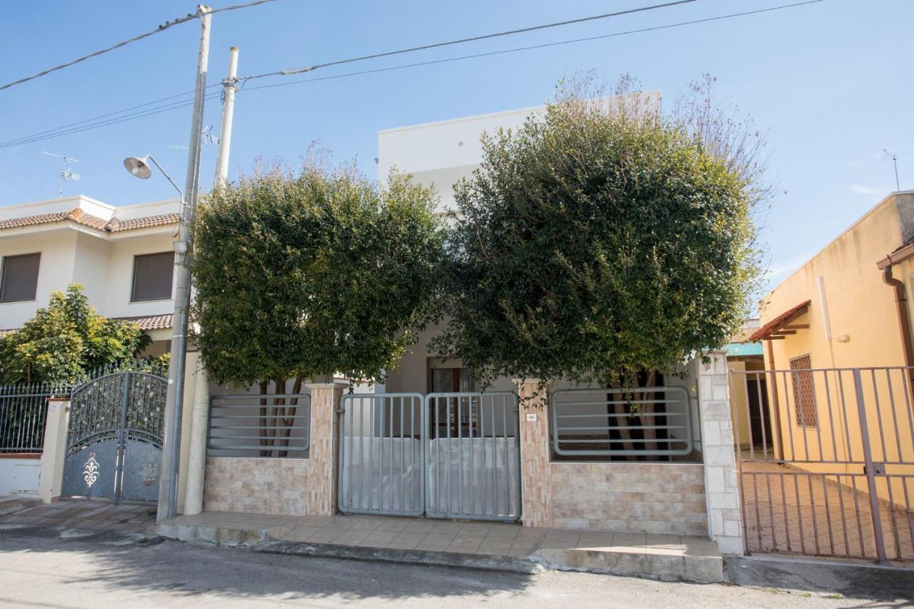 Ferienwohnung Villino Carolin Torre Lapillo Exterior foto