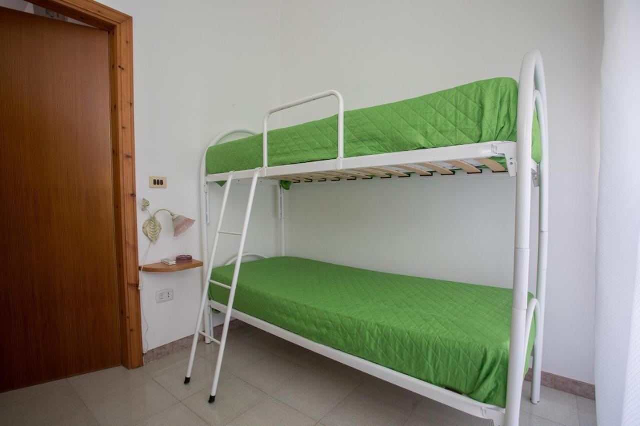 Ferienwohnung Villino Carolin Torre Lapillo Exterior foto